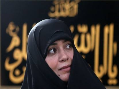 اهدای نشان‌خادم حضرت‌معصومه‌ به چرخنده