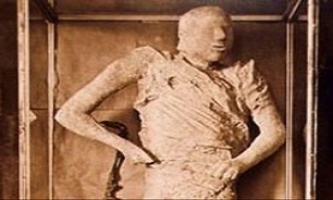 مومیایی که‌پس‌از ۲۰۰‌سال هنوز‌زنده‌است!