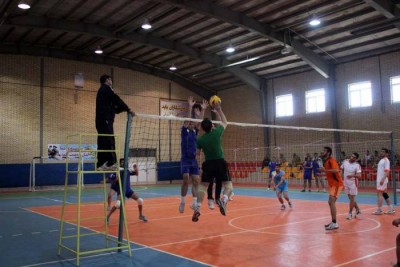 مسابقات والیبال قهرمانی نیروهای مسلح جام فجر در مراغه برگزار شد