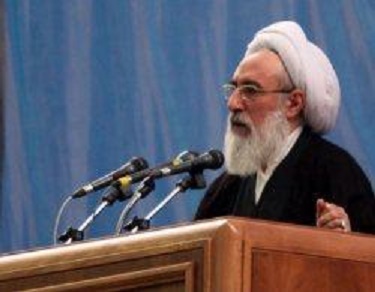 امام جمعه تبریز: تخریب نتایج مذاکرات هسته ای جز تفرقه نتیجه ای ندارد