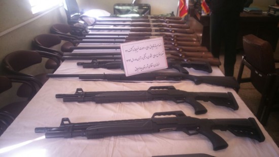 متلاشی شدن یک باند حمل اسلحه در چاراویماق +تصاویر