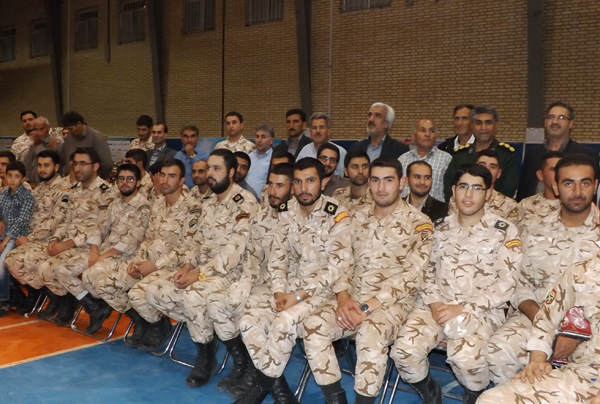 دشمن سعی در تصرف افکار و اعتقادات جوانان دارد