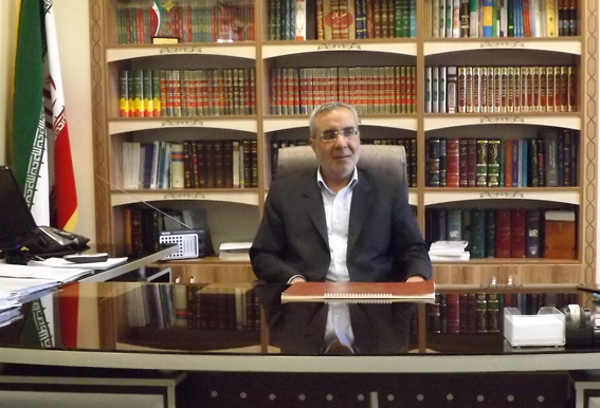 امنیت افراد جامعه سرلوحه و اولویت برنامه های کاری دادگستری می باشد / دستگیری ۴ نفر از کارمندان شهرداری در رابطه با رشوه خواری و سوء استفاده مالی