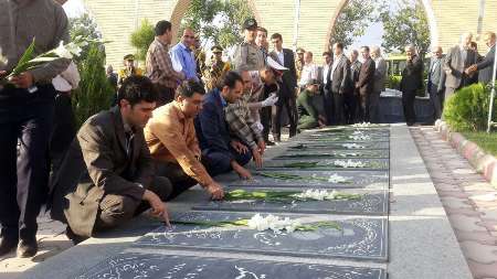 پیروزی انقلاب اسلامی و امنیت کشور مرهون خون شهداست