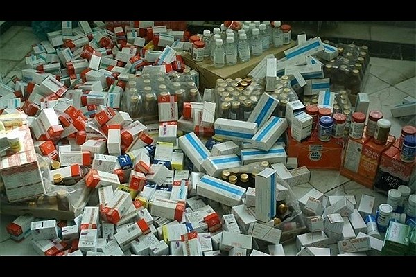 کشف ۲ محموله قاچاق دارو و لوازم بهداشتی در مراغه از ۲ دستگاه اتوبوس