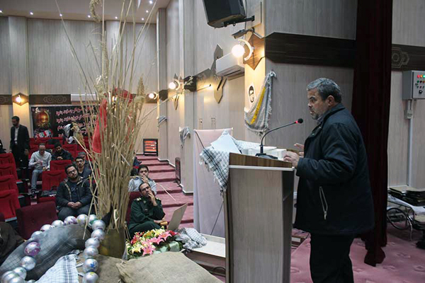 پیام شهدا چیزی جز ولایتمداری و بصیرت برای صیانت از آرمان های انقلاب نیست