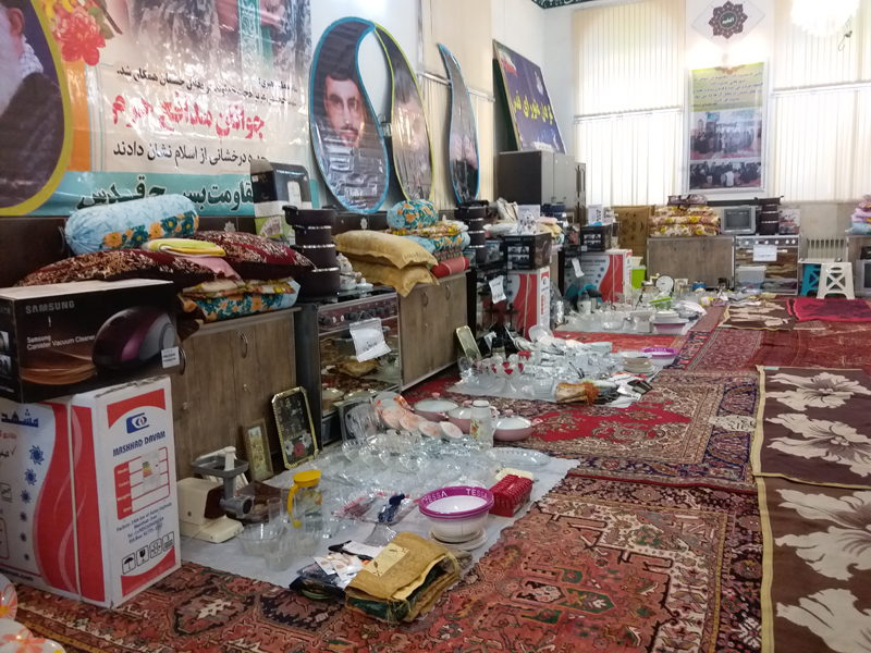 اهدای 17 سری جهیزیه به نوعروسان مراغه ای