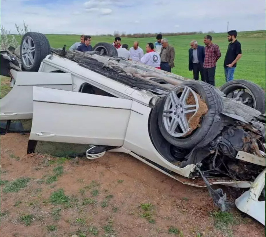 واژگونی سواری بنز در محور مراغه – هشترود ۲ کشته بر جای گذاشت