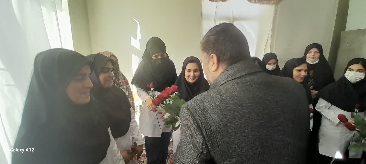 اجرای طرح پویش لبخند ایران بمناسبت ۱۶ آذر روز دانشجو