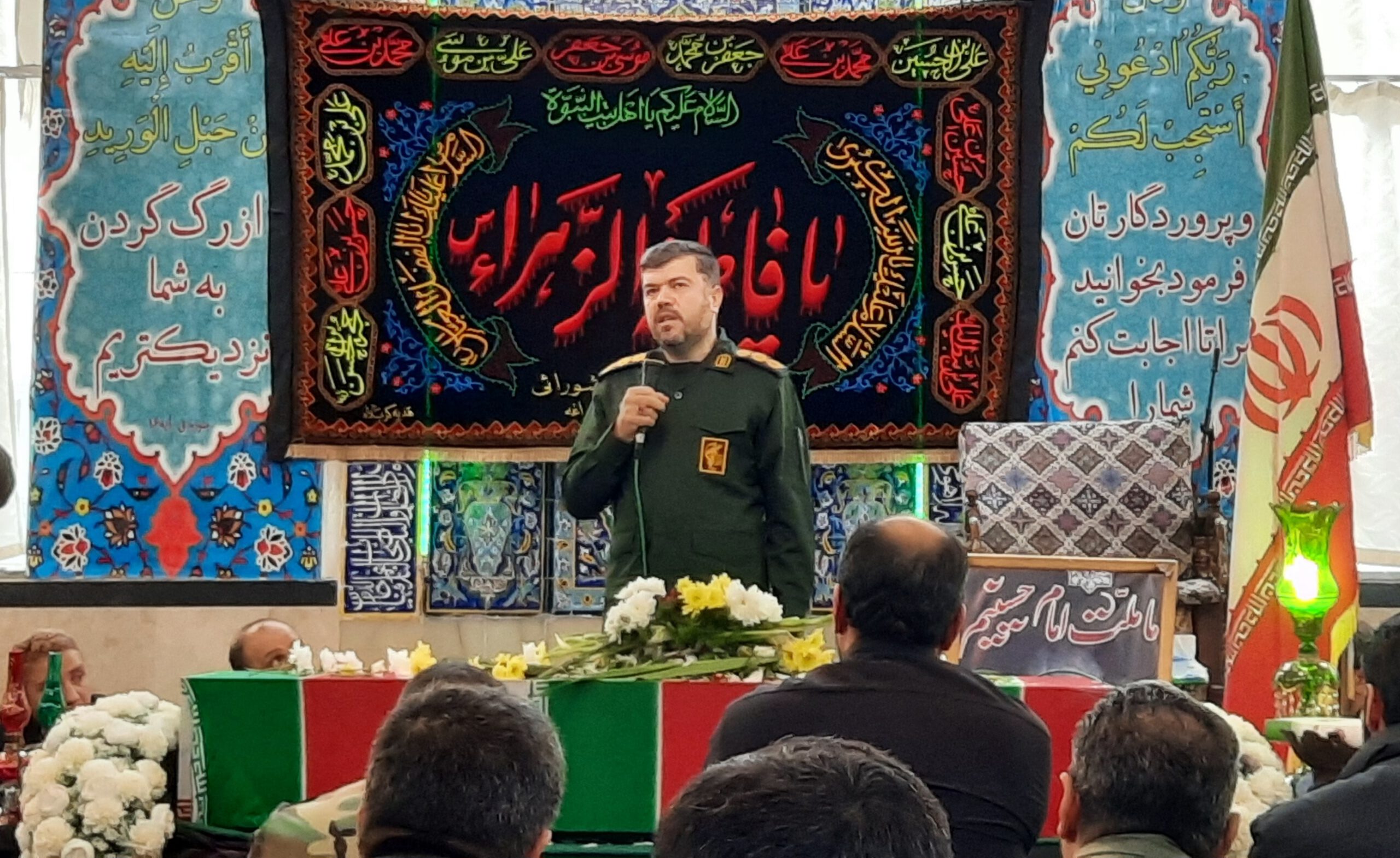 شهدا نماد غیرت و از جان‌گذشتگی ملت ایران هستند