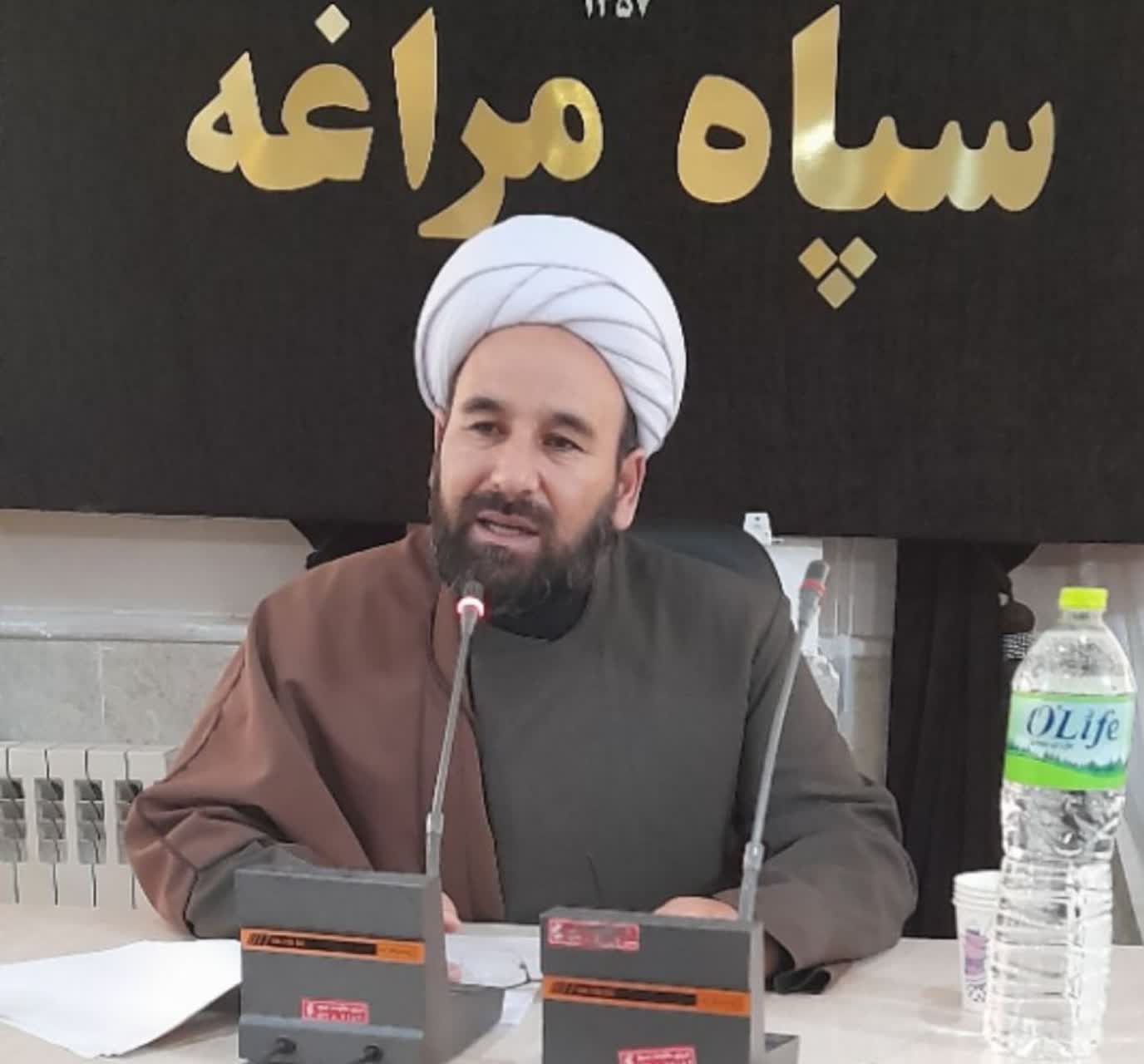 صاحبان زر و زور و تزویر نمی توانند دلسوز انقلاب باشند