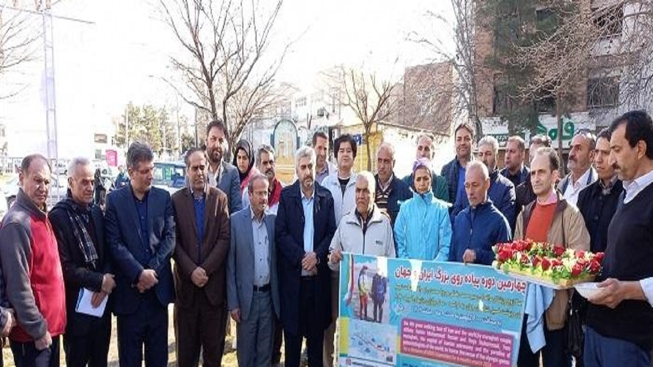 پیاده روی زوج مراغه‌ای از مراغه تا فرانسه