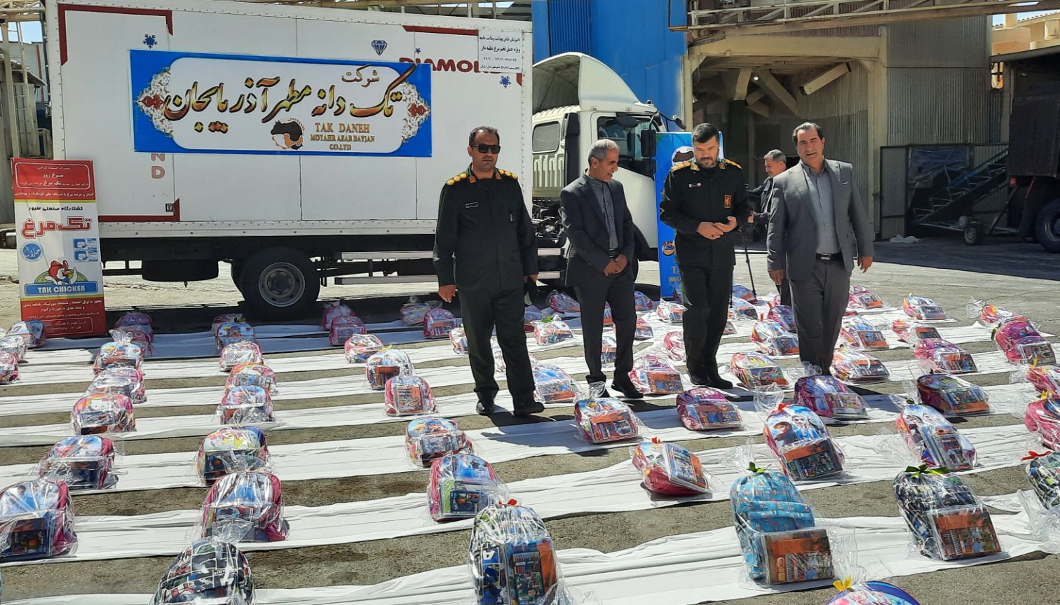 تهیه و توزیع ۶۰۰ بسته لوازم التحریر در مراغه