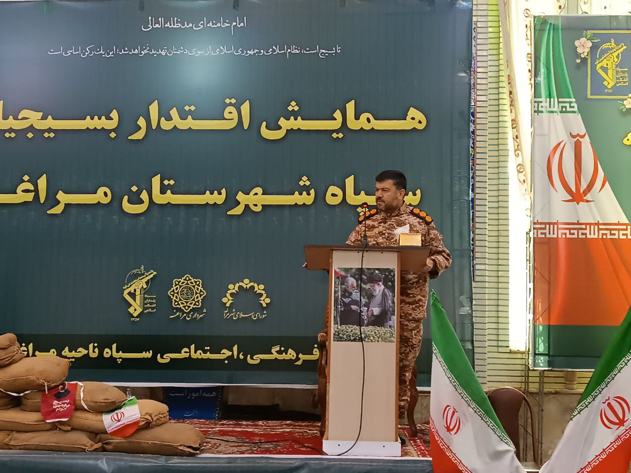 جبهه مقاومت با الگو گیری از تفکر بسیجی در مقابل نمود عینی کفر جهانی استاده اند