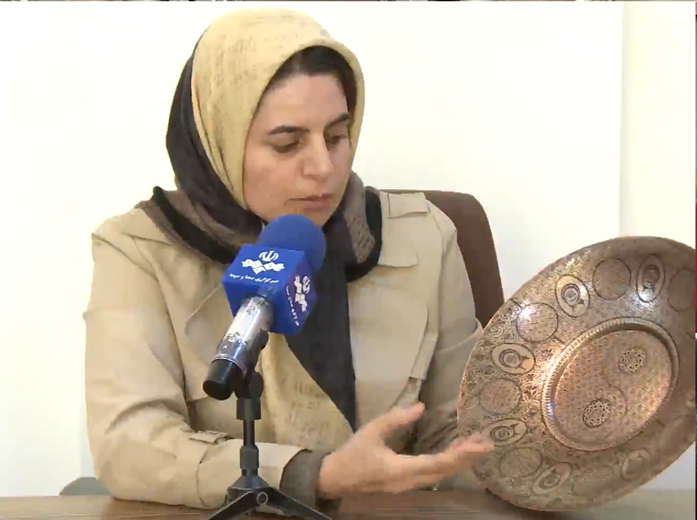 هنرمند مراغه‌ای رکورددار دریافت نشان اصالت حکاکی فلز