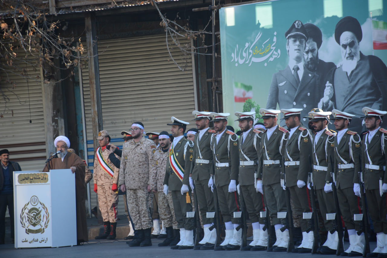 گزارش تصویری برنامه های اولین روز ایام الله دهه فجر در شهرستان مراغه