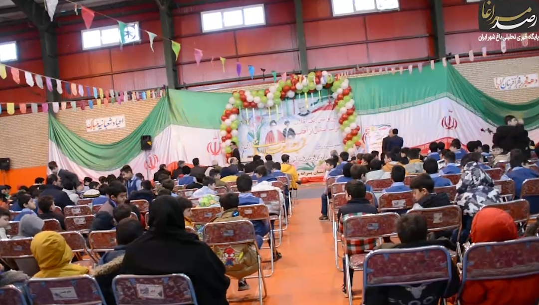 فیلم – زنگ انقلاب در مدرسه ولیعصر (عج) نواخته شد