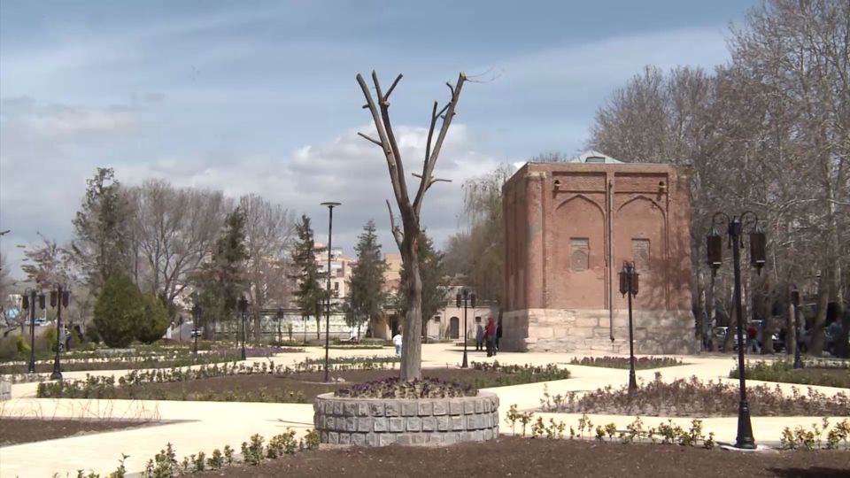 پایان محوطه سازی گنبد ۷۲۰ ساله غفاریه مراغه