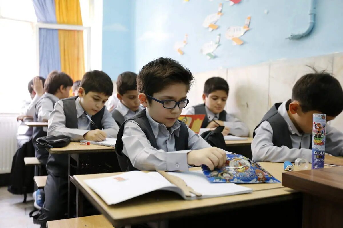 لغو امتیاز ۴۴ مدرسه غیردولتی به دلیل تخلف مالی/دستورالعمل مدارس مجازی به زودی ابلاغ می‌شود