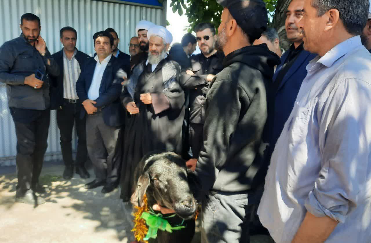 توزیع ۲ هزار بسته گوشت قربانی میان نیازمندان