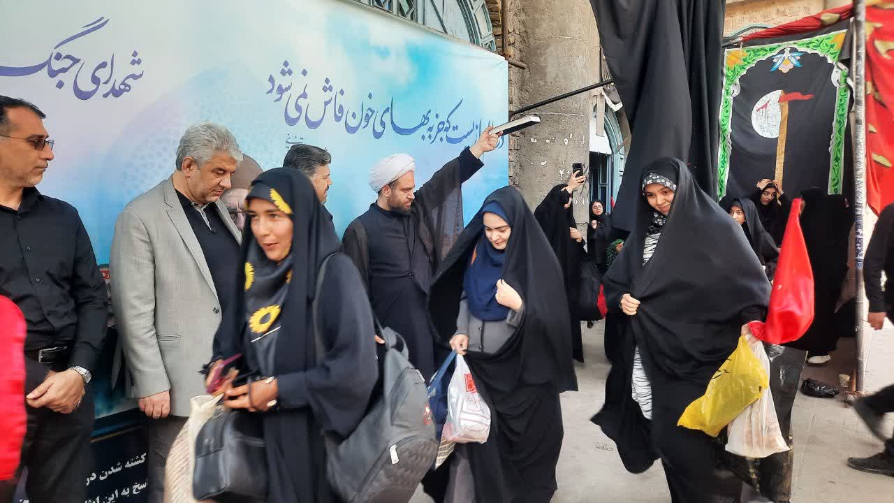 اعزام ۱۵۰ نفر از دانشجویان و کارمندان دانشگاههای مراغه به شهر مقدس قم